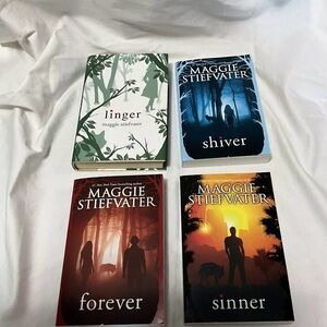 Lot 4 Maggie Stiefvater, The Shiver Trilogy 1-4 Sinner Forever Sinner Linger